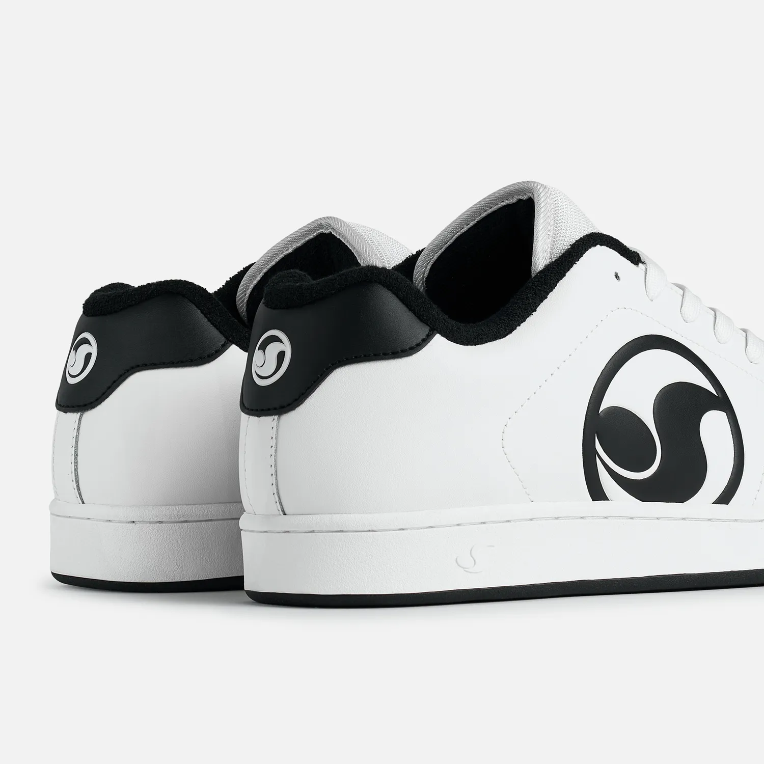 DVS Revival scarpe skate white black lace-to-toe