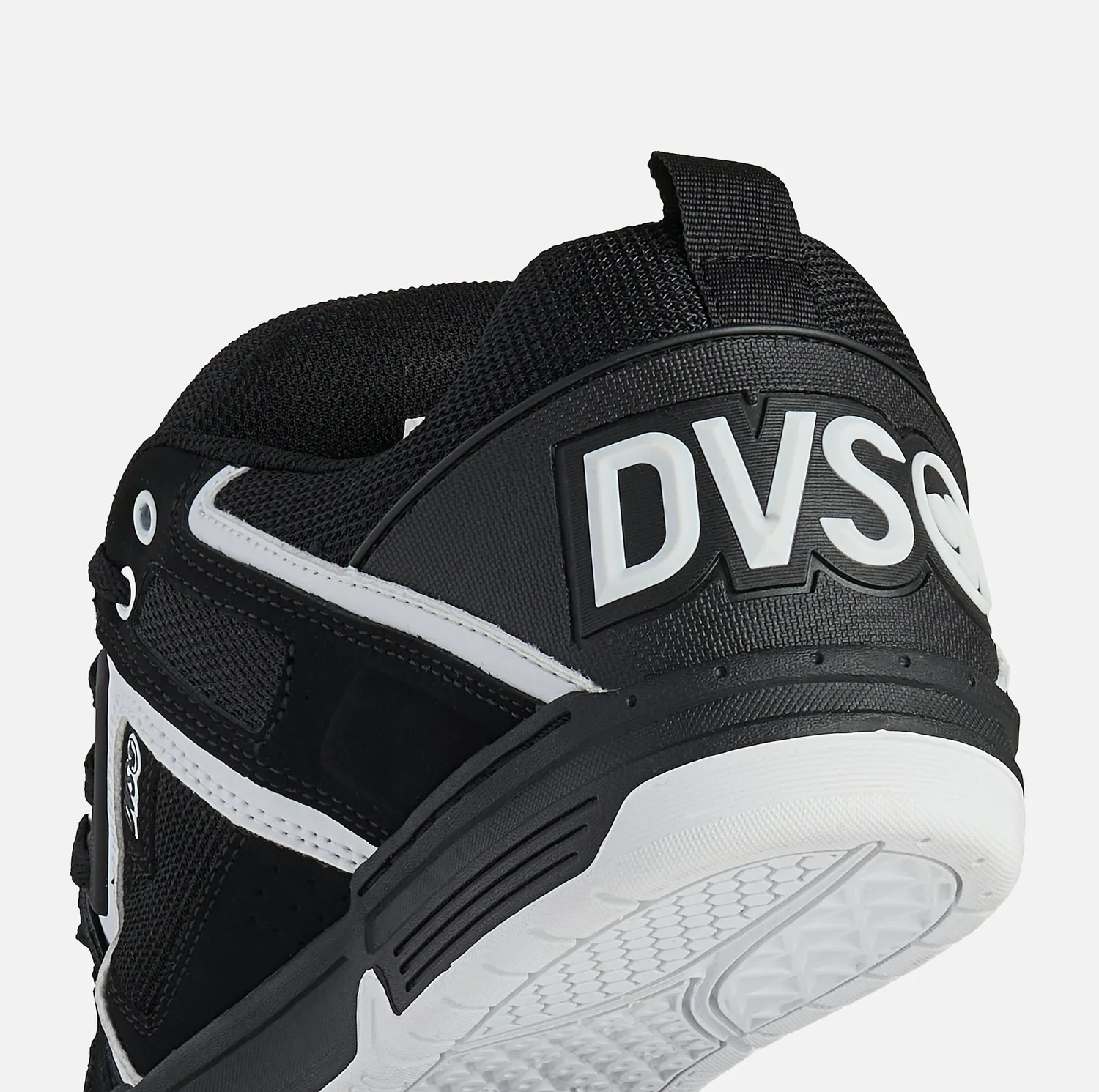 DVS Comanche scarpe skate black white cupsole