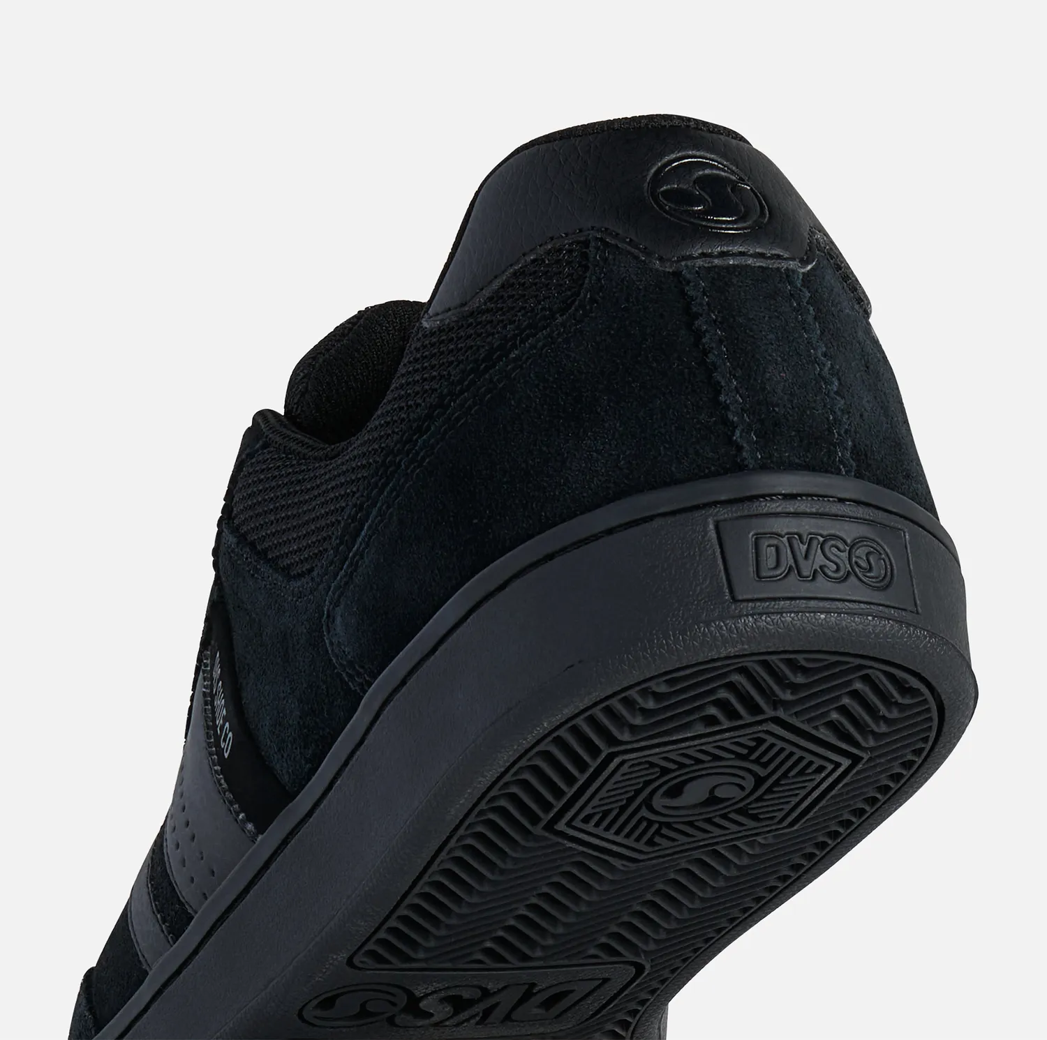 DVS Milan ST scarpe skate nere performance