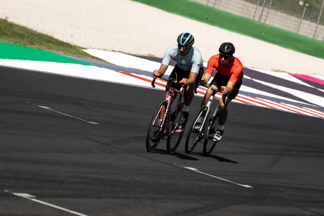 De Rosa Bike Experience visita + uscita bici guidata