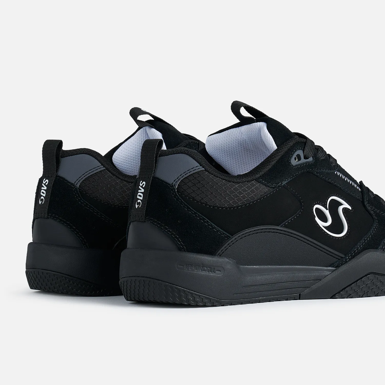 DVS Slot scarpe skate nero bianco moderne